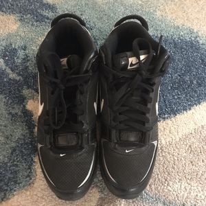 Mens football cleats